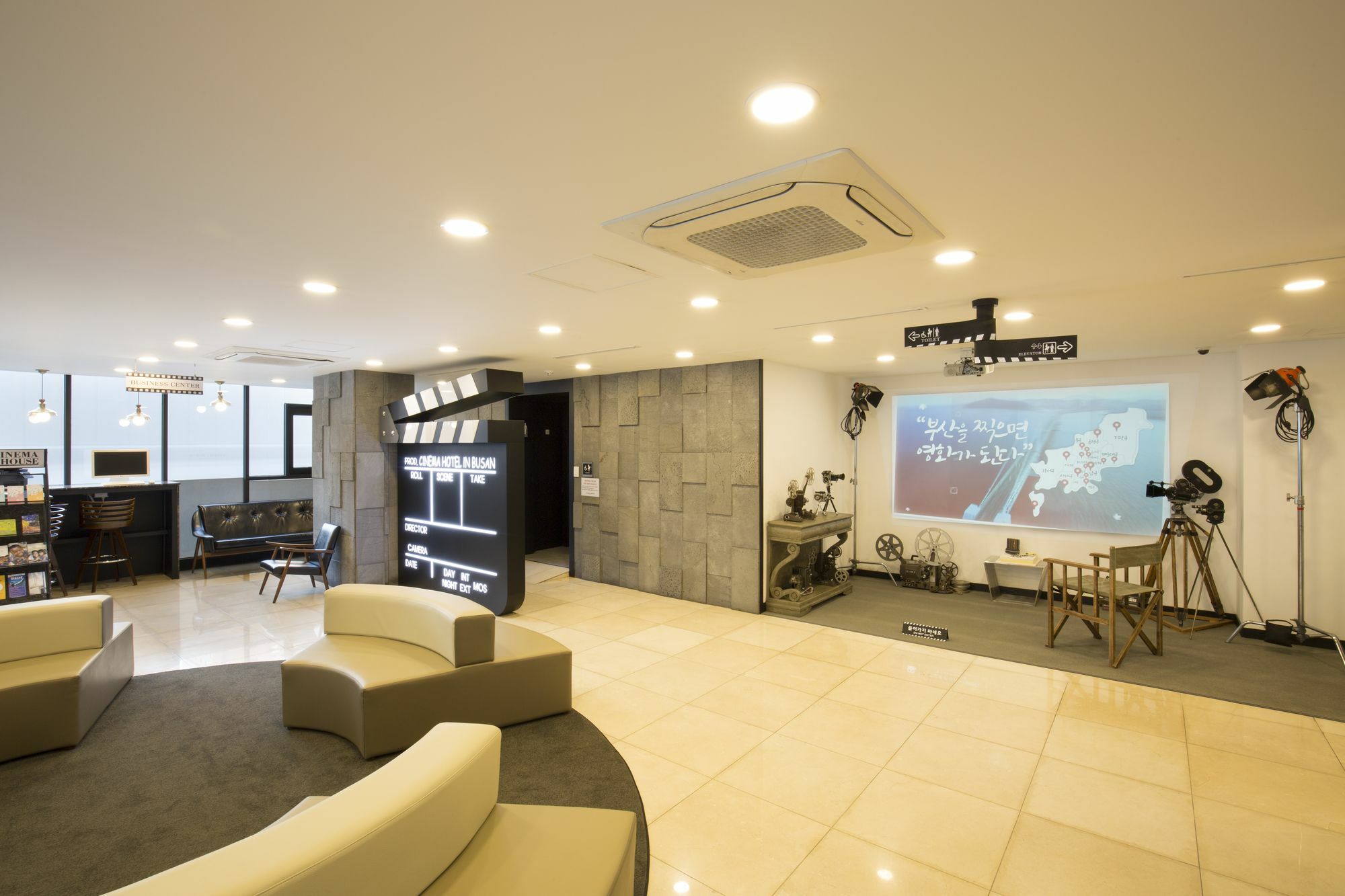Cinema House Hotel in Busan Exterior foto